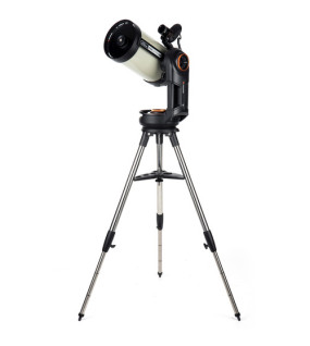Celestron NexStar Evolution 8 203mm f/10 EdgeHD Aplanatic Cassegrain GoTo Telescope with StarSense AutoAlign